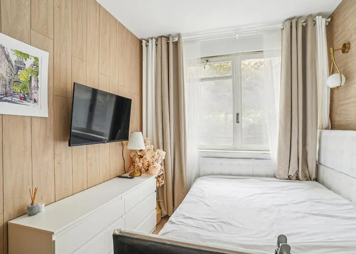 Place Victor Hugo - Mesnil 1bdr By B'your Paris
